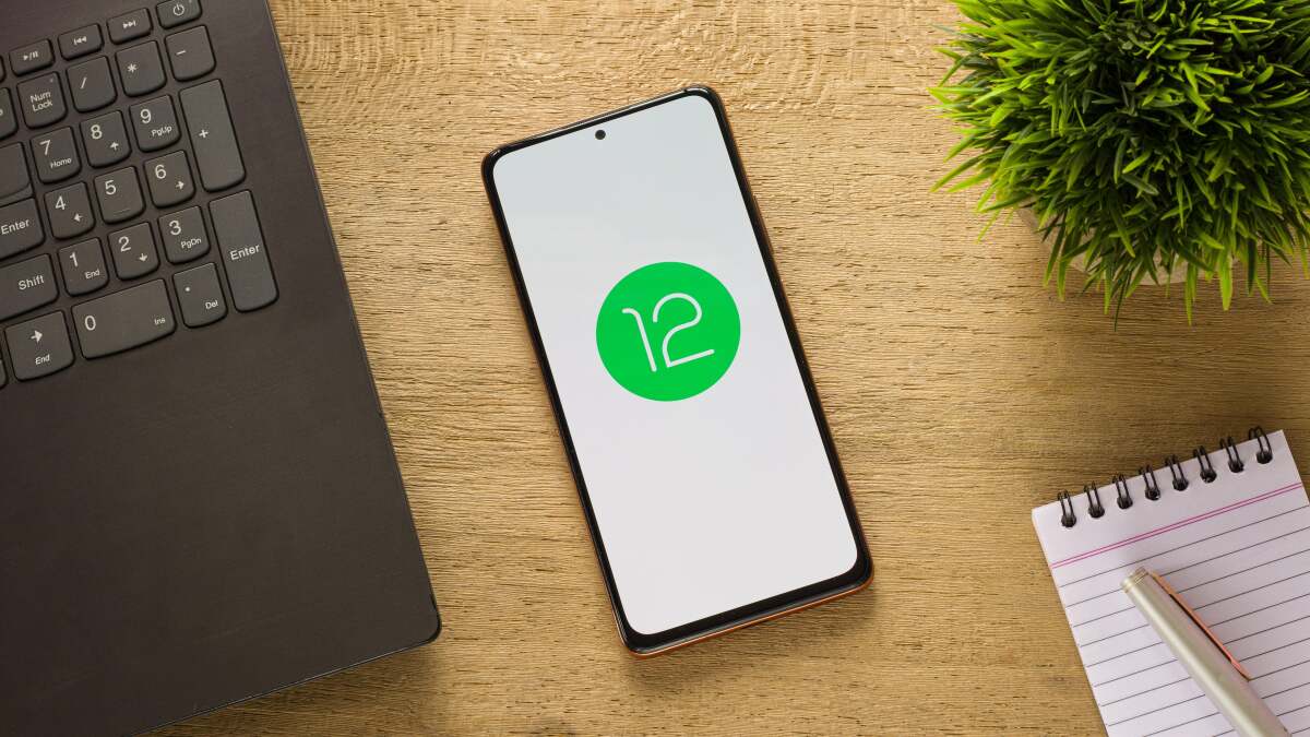 今すぐ携帯電話に Android 12 をインストールする方法
