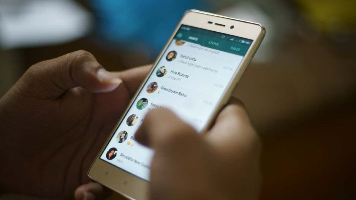 WhatsApp を更新してグループ チャットが消去されるバグをブロックする