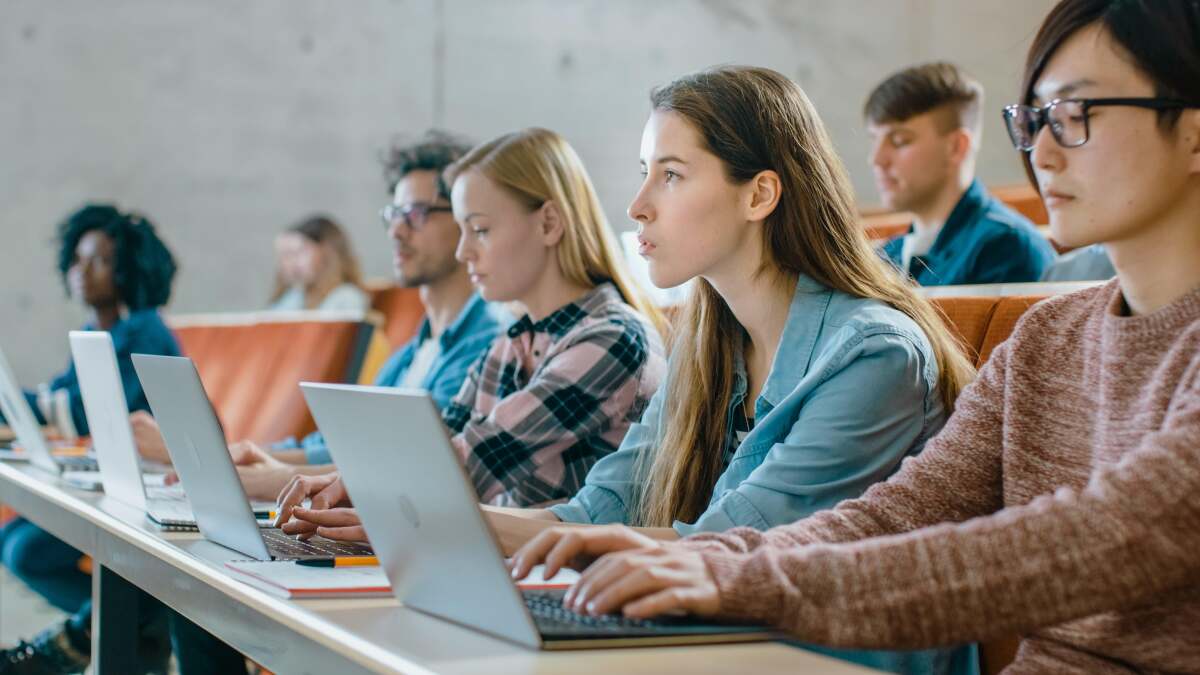 大学の単位を活用できます（卒業していなくても）