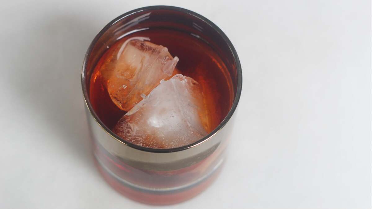 Cynar と Apple Brandy は完璧な寝酒になります