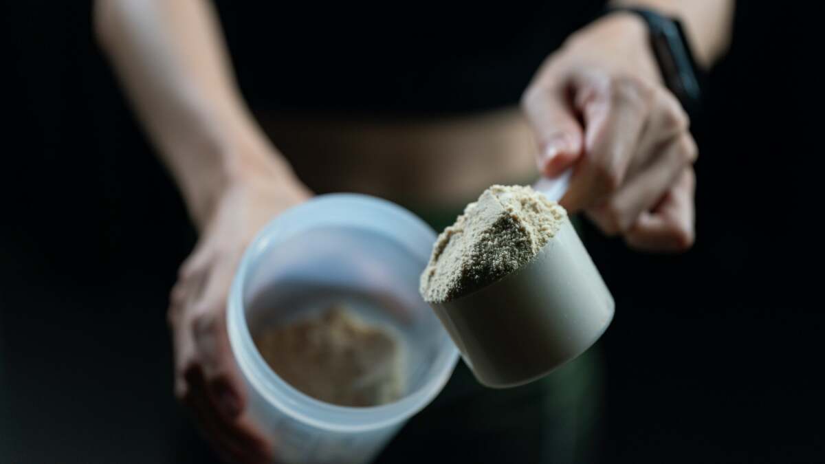 ジェルやスポーツドリンクなどの本物の食品の代替品を試してみましょう