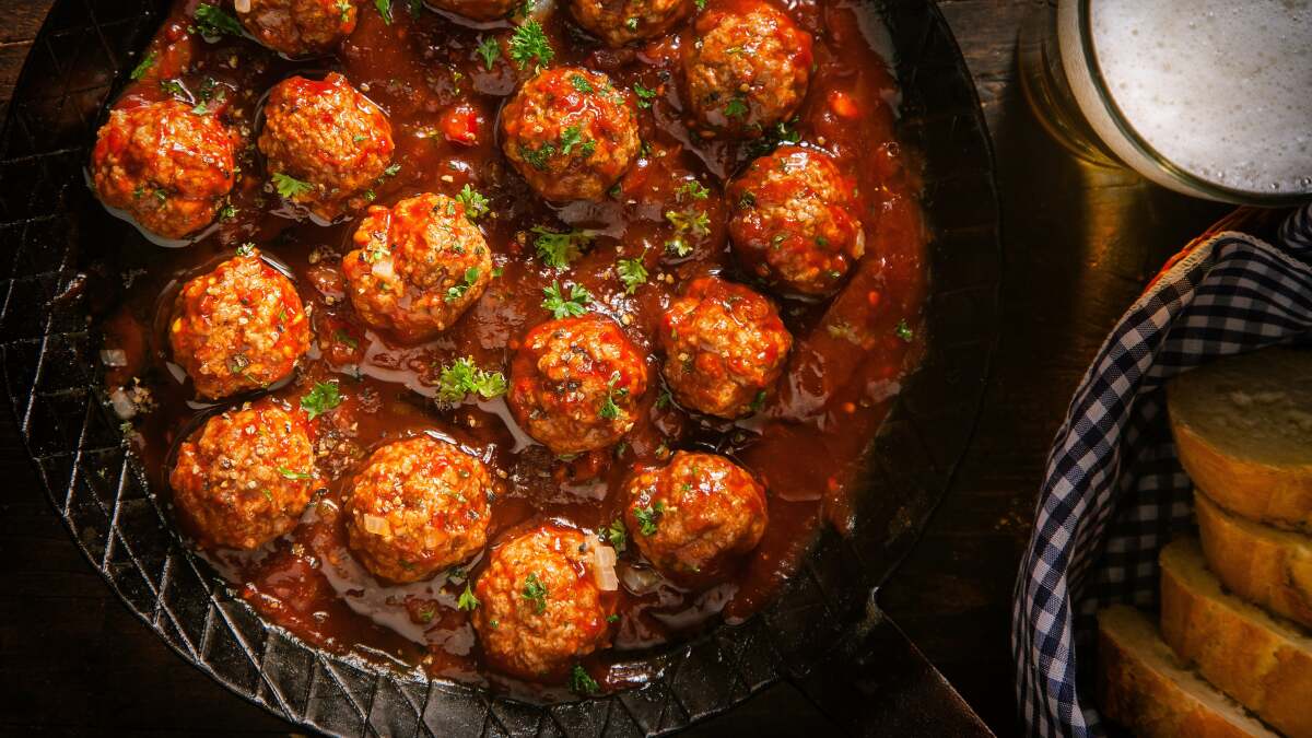 フライドオニオンをパン粉のように使ってミートボールを美味しく作る