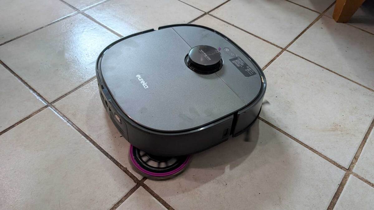 eureka J15 Pro Ultraは、ほとんど正しいノートにヒットする安価な旗艦robovacです