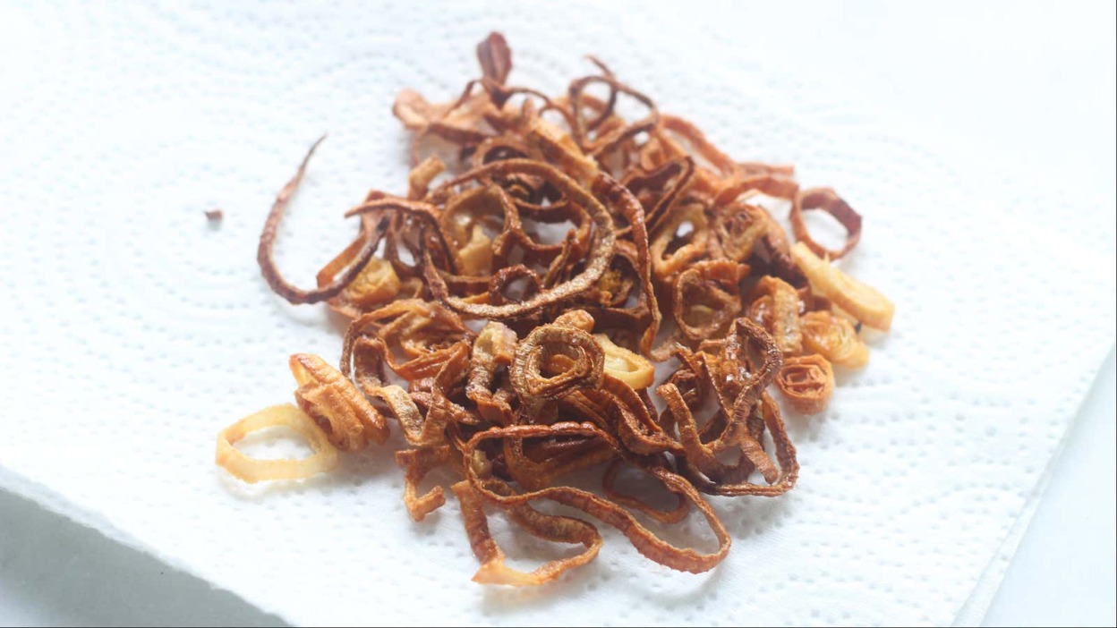 Crispy AF shallots