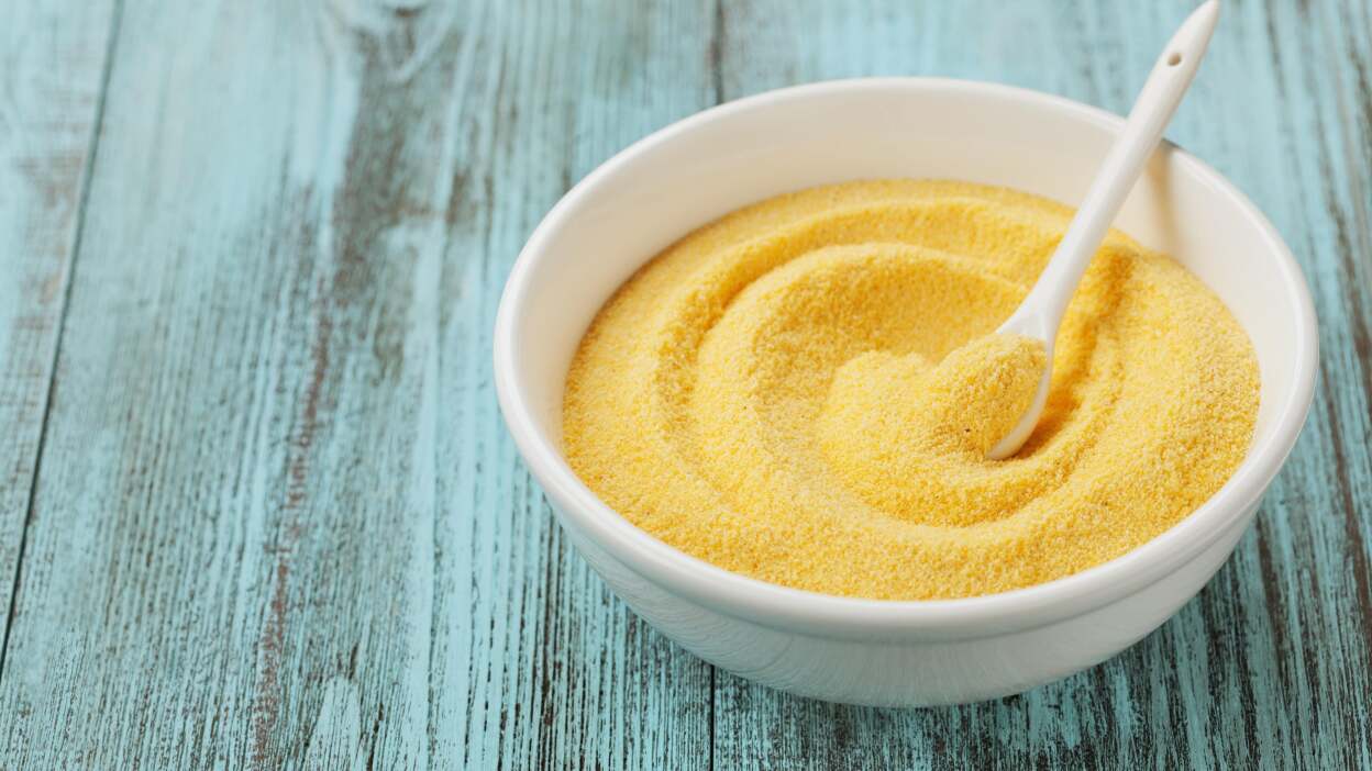 Go heavy on the cornmeal bottom