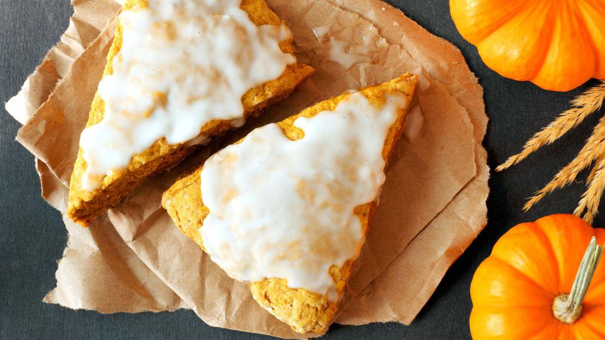 Make pumpkin scones