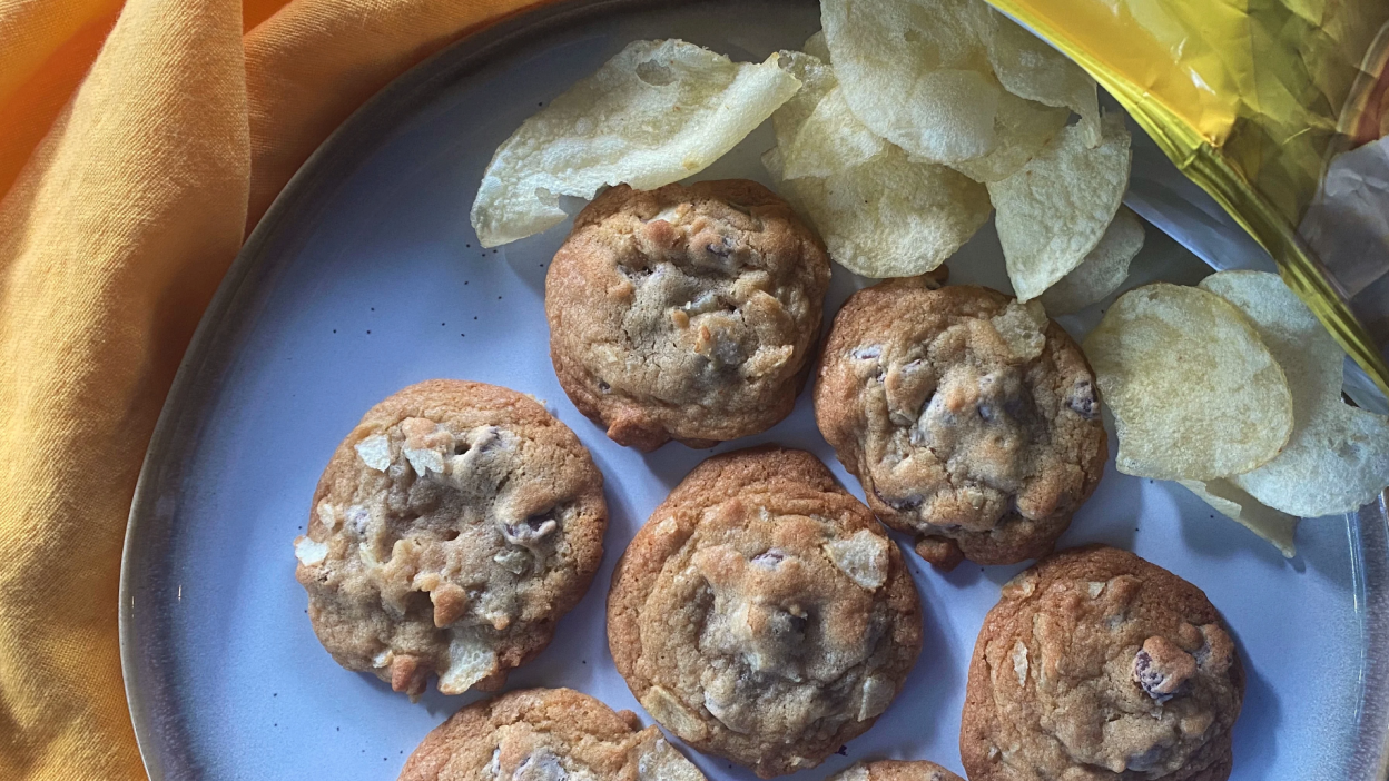 Potato chip cookies