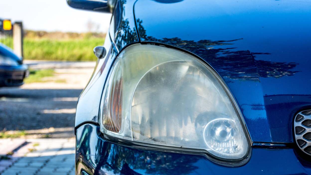  Restore cloudy headlights