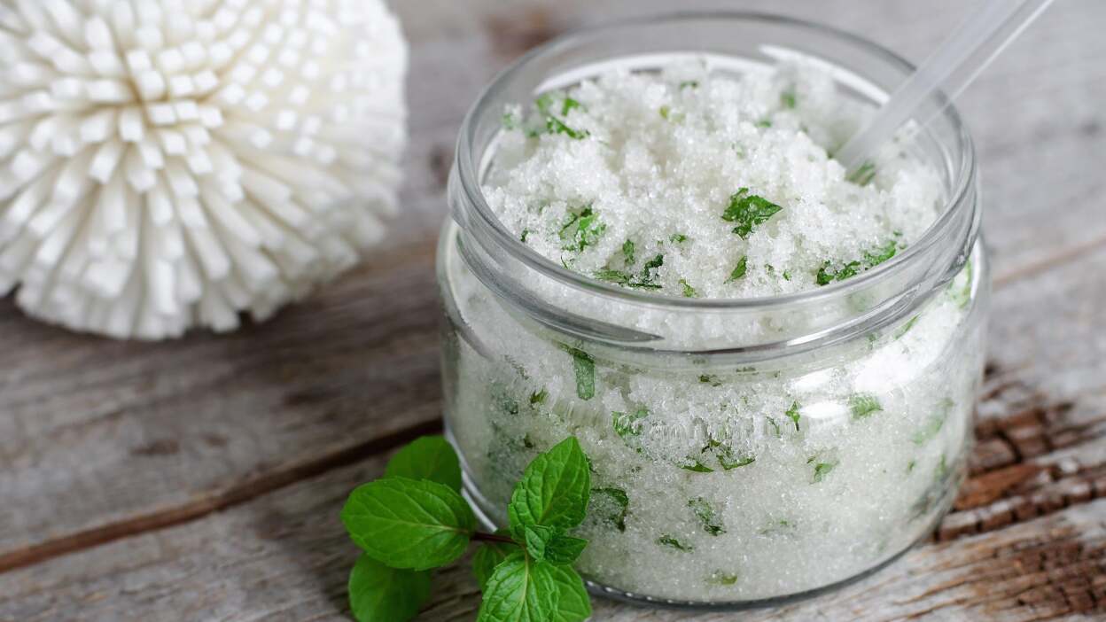 Use peppermint soap or body scrub for even colder showers